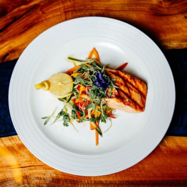 Grilled Salmon (G.F).